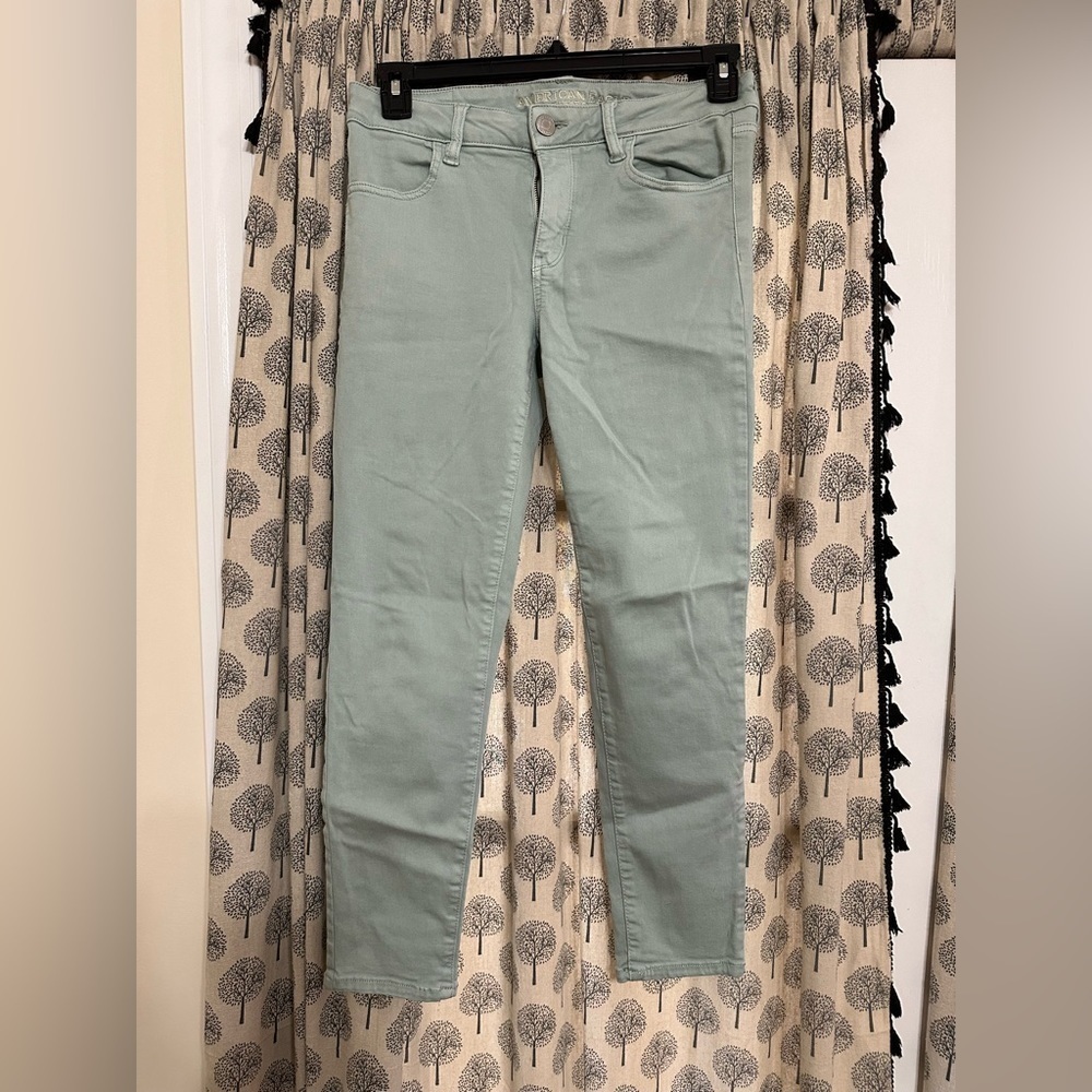 Women’s AEO stretch crop jegging colored denim eucalyptus green 10 regular EUC